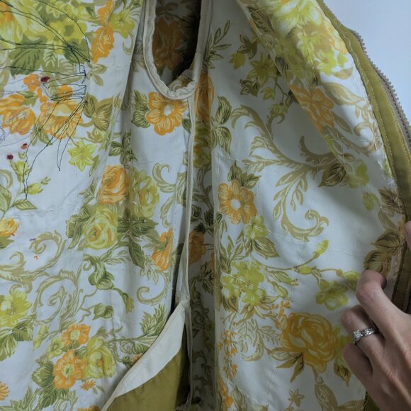 Handmade Olive Quilt Jacket | Floral Collage & Embroidery | One of a Kind Sz M/L - Picture 11 of 16